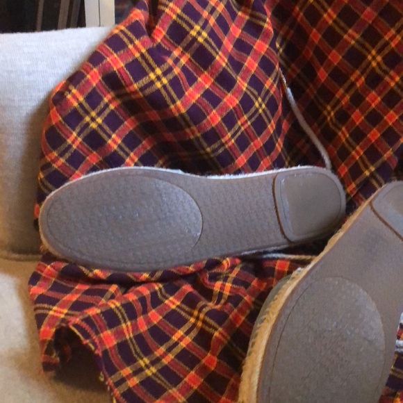 Micheal Kors lace up platforms - Picture 3 of 8